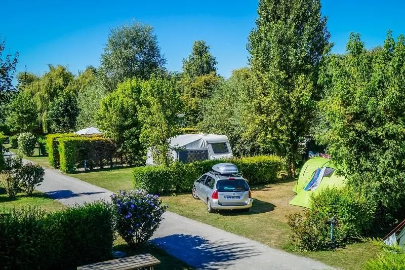 camping-lile-verte-mont-saint-michel. avec piscine